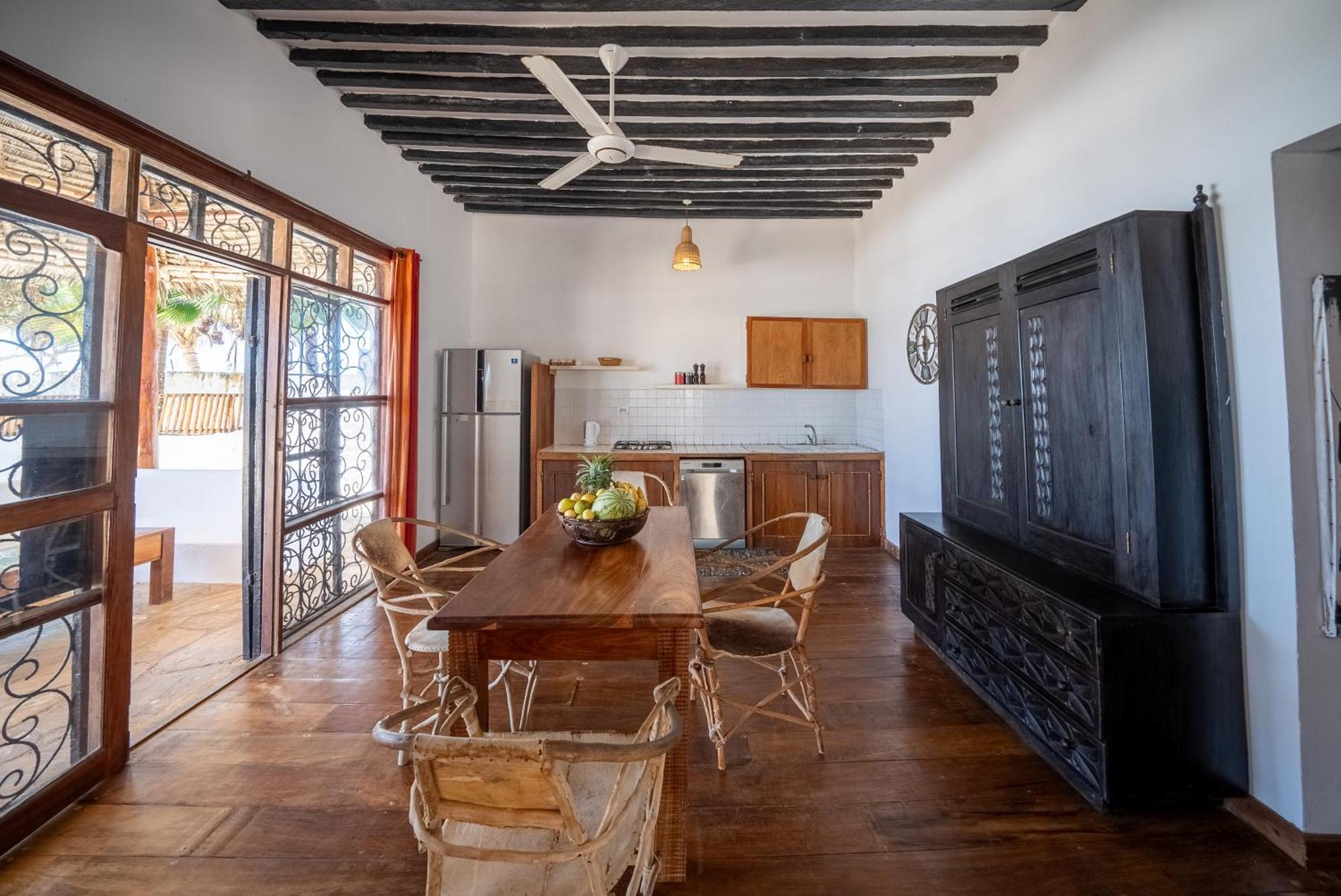 Beachfront Villa Hideaway Zanzibarhouses Kiwengwa  Eksteriør bilde
